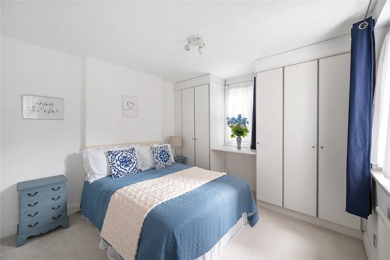 Nevern Square, London, SW5, photo 9
