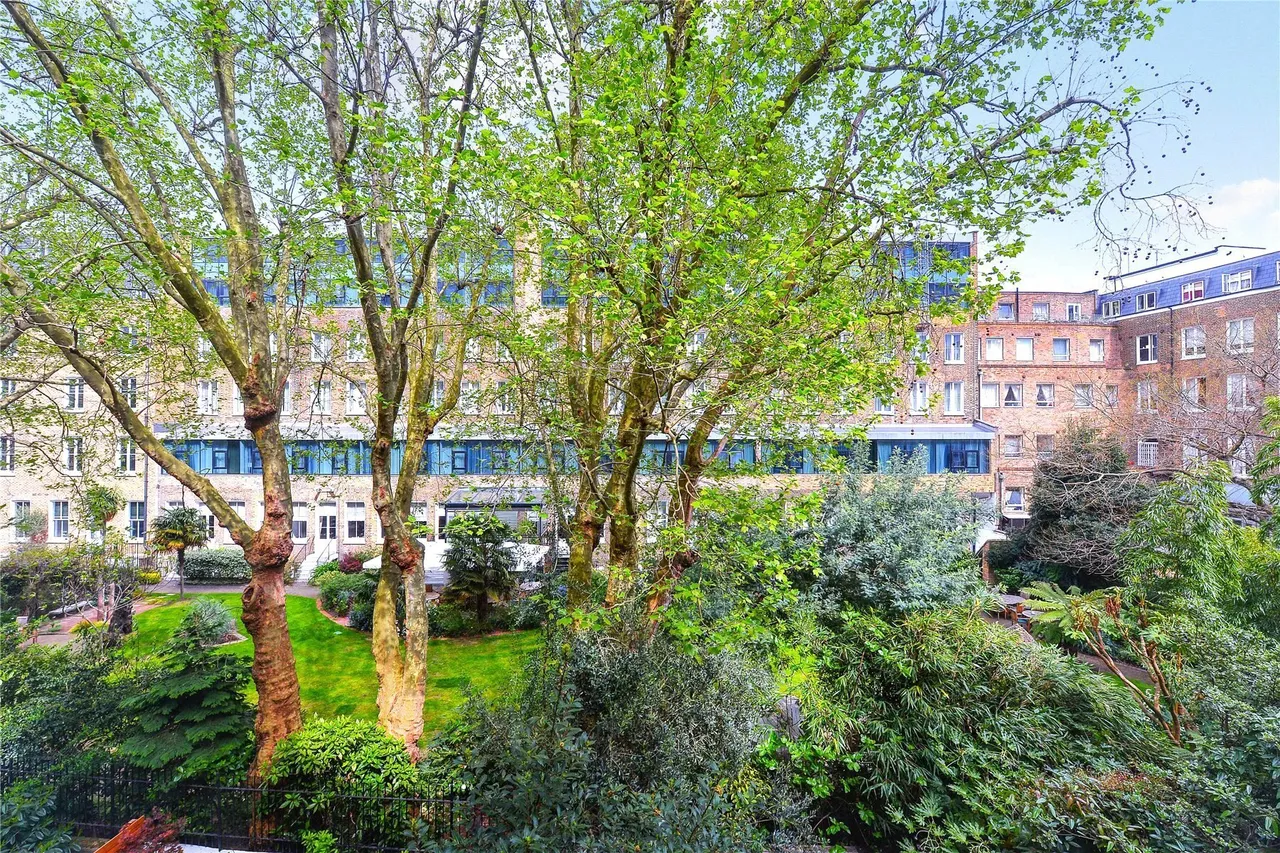 Nevern Square, London, SW5, photo 17
