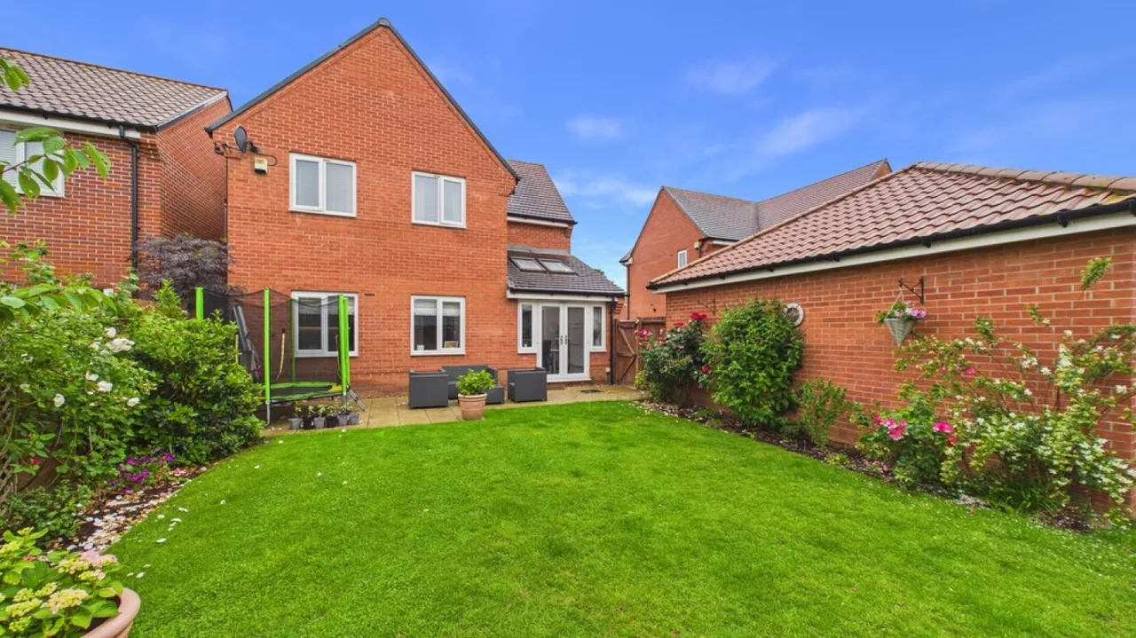 Myrtlewood Road, Bury St Edmunds, Suffolk, photo 3