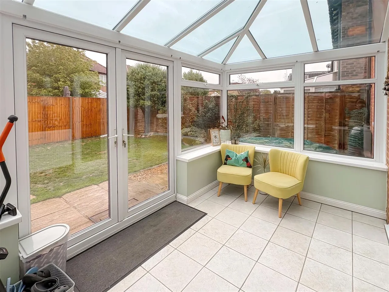 Blenheim Drive, Rustington, photo 10