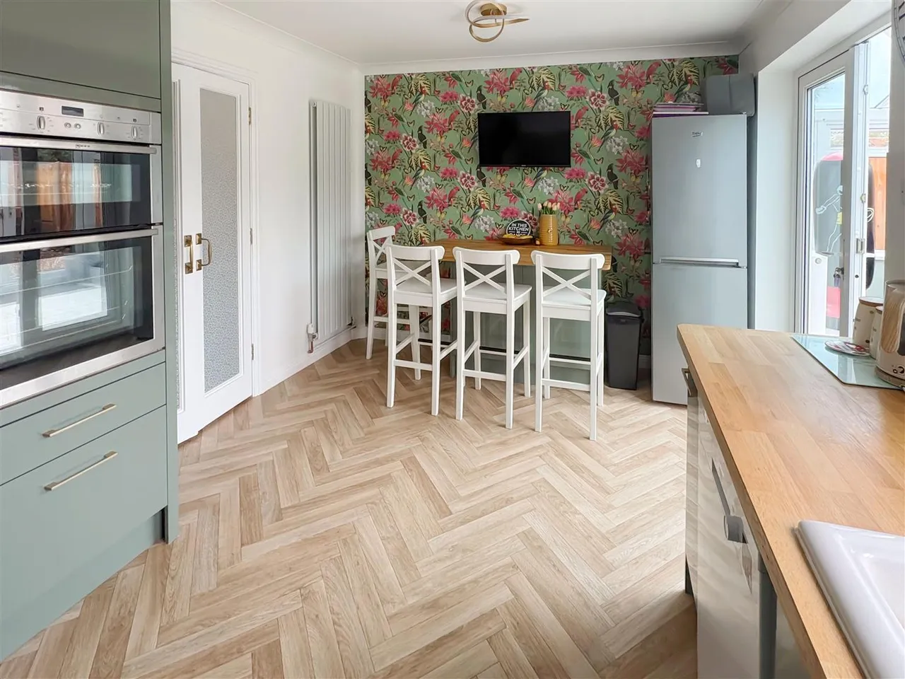 Blenheim Drive, Rustington, photo 9