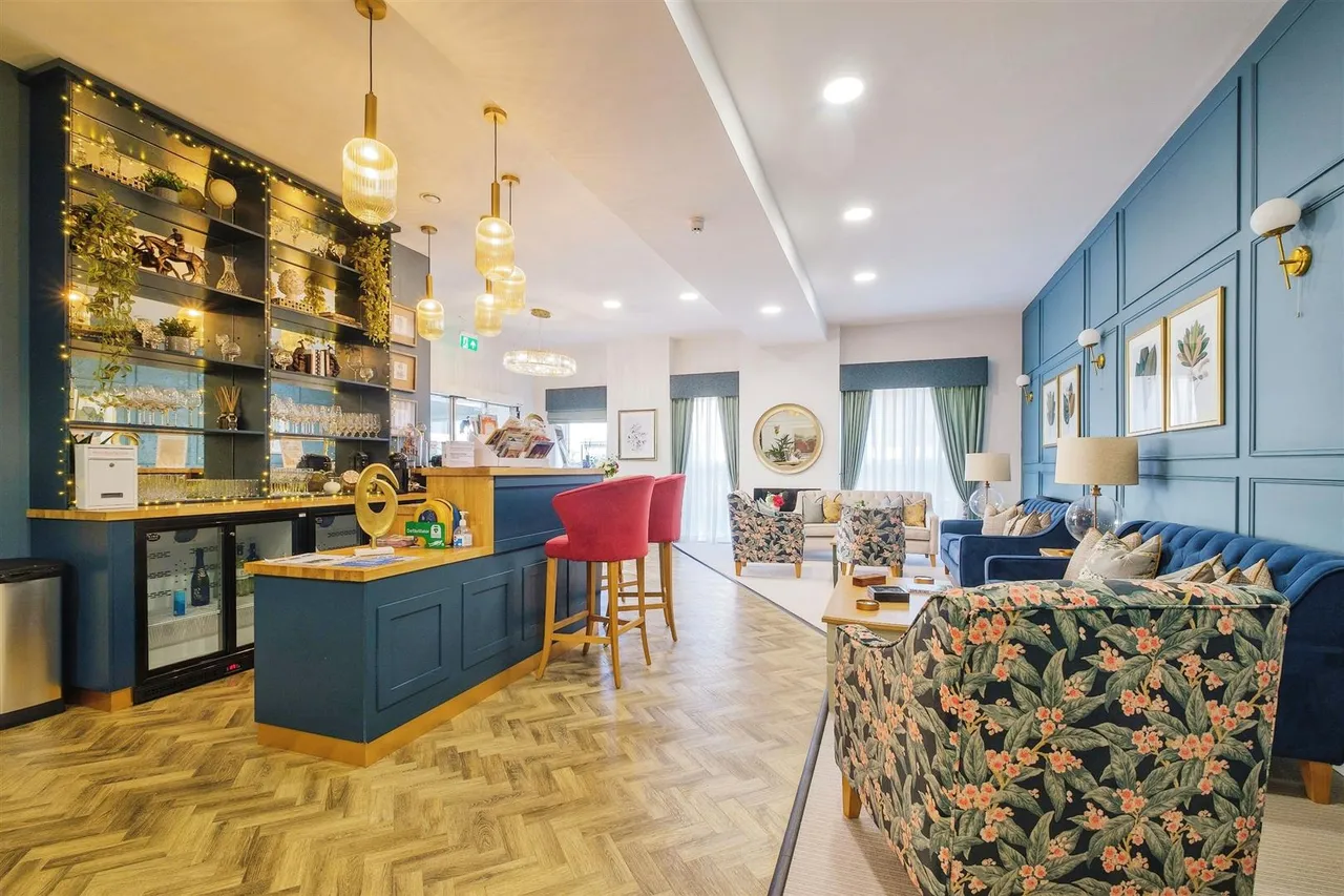 High Street, Great Cambourne, CB23, photo 18