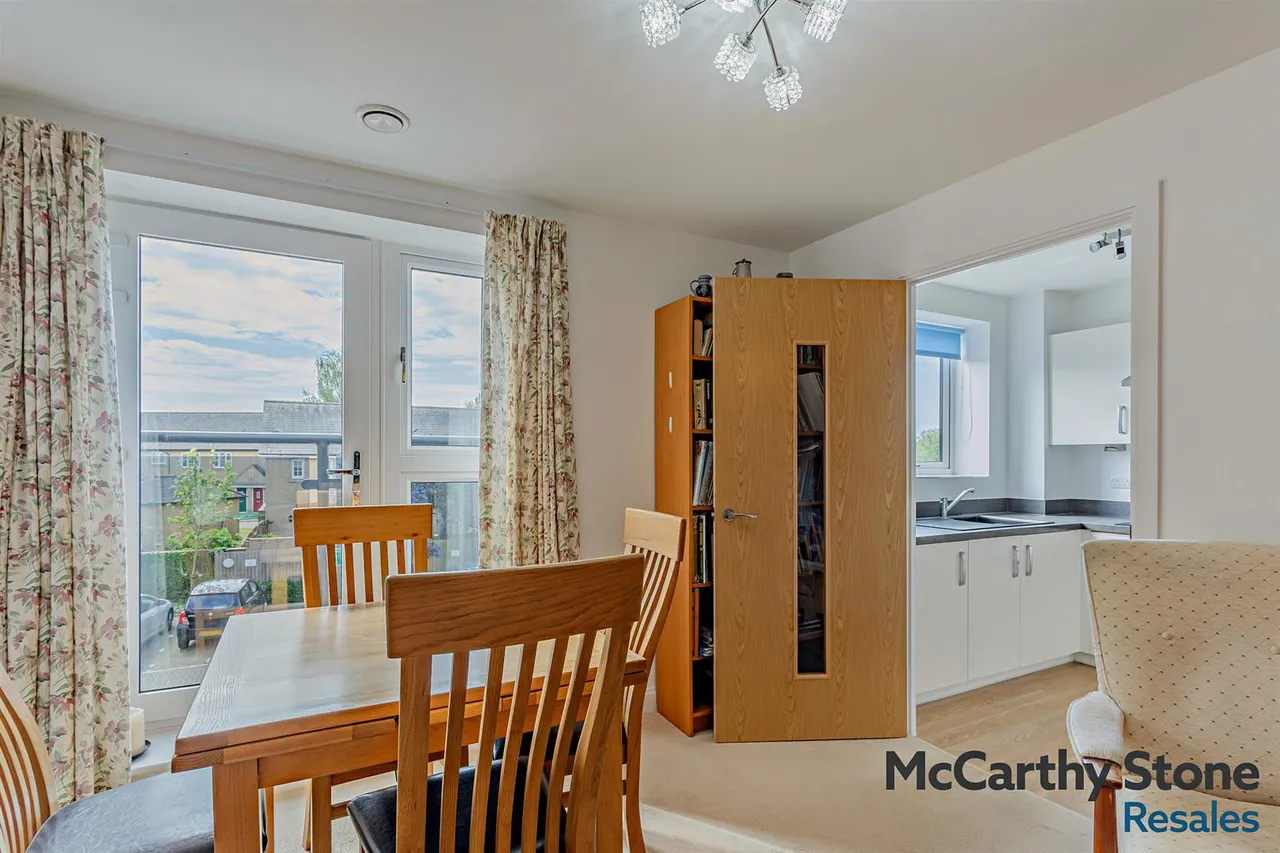 High Street, Great Cambourne, CB23, photo 4