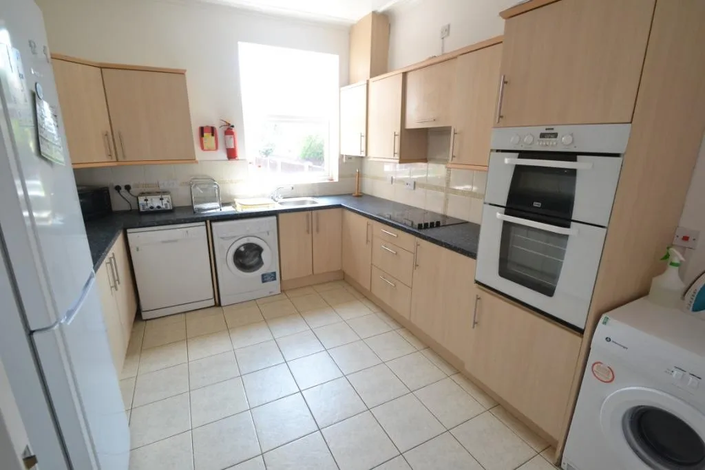 5 bed house to rent, North Road, West Bridgford, NG2
