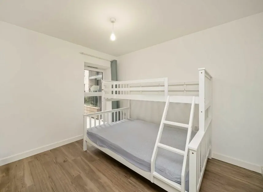 Beaufort Square, Colindale, NW9, photo 3