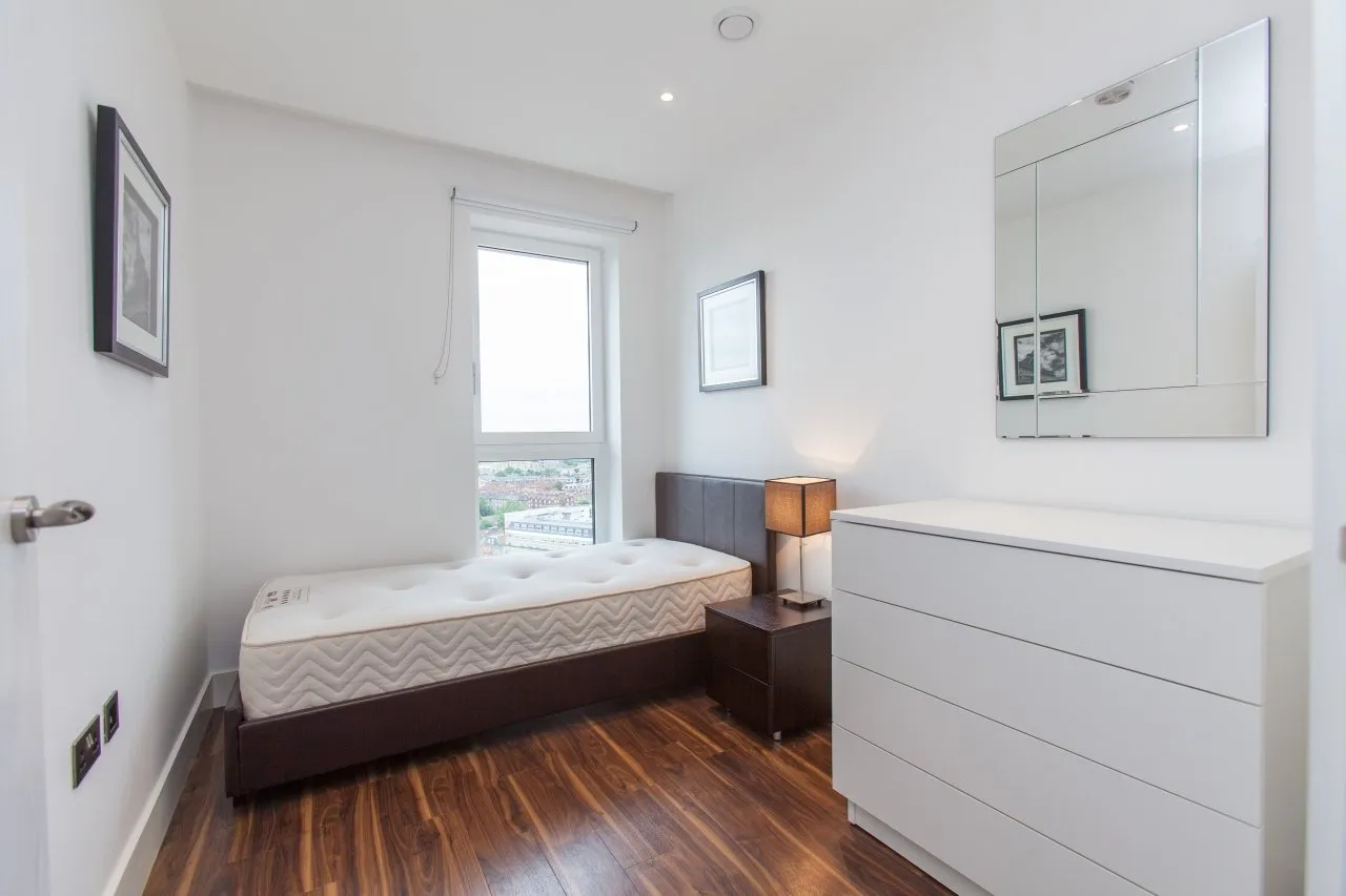 Wiverton Tower, New Drum Street, Aldgate, London, E1, photo 6