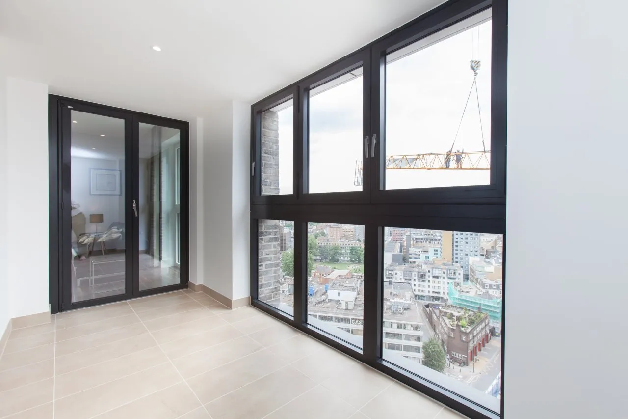 Wiverton Tower, New Drum Street, Aldgate, London, E1, photo 3