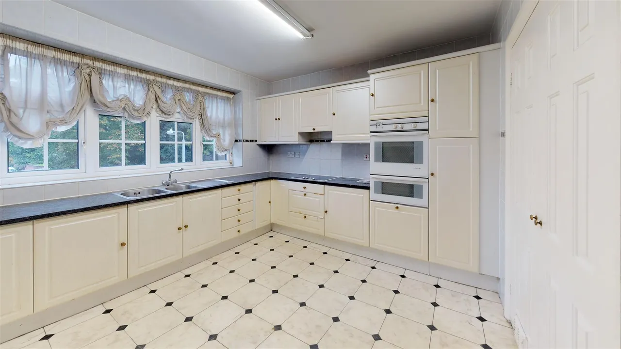 Park Hill, Loughton, photo 4