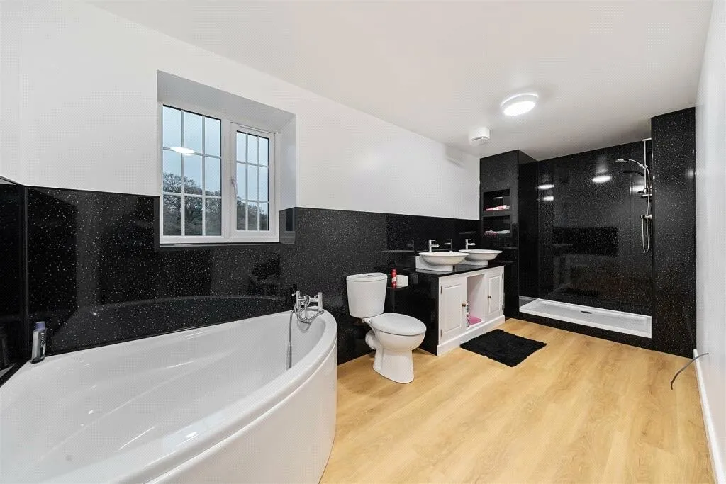 Gare Hill, Frome, Somerset, BA11 5EZ, photo 9