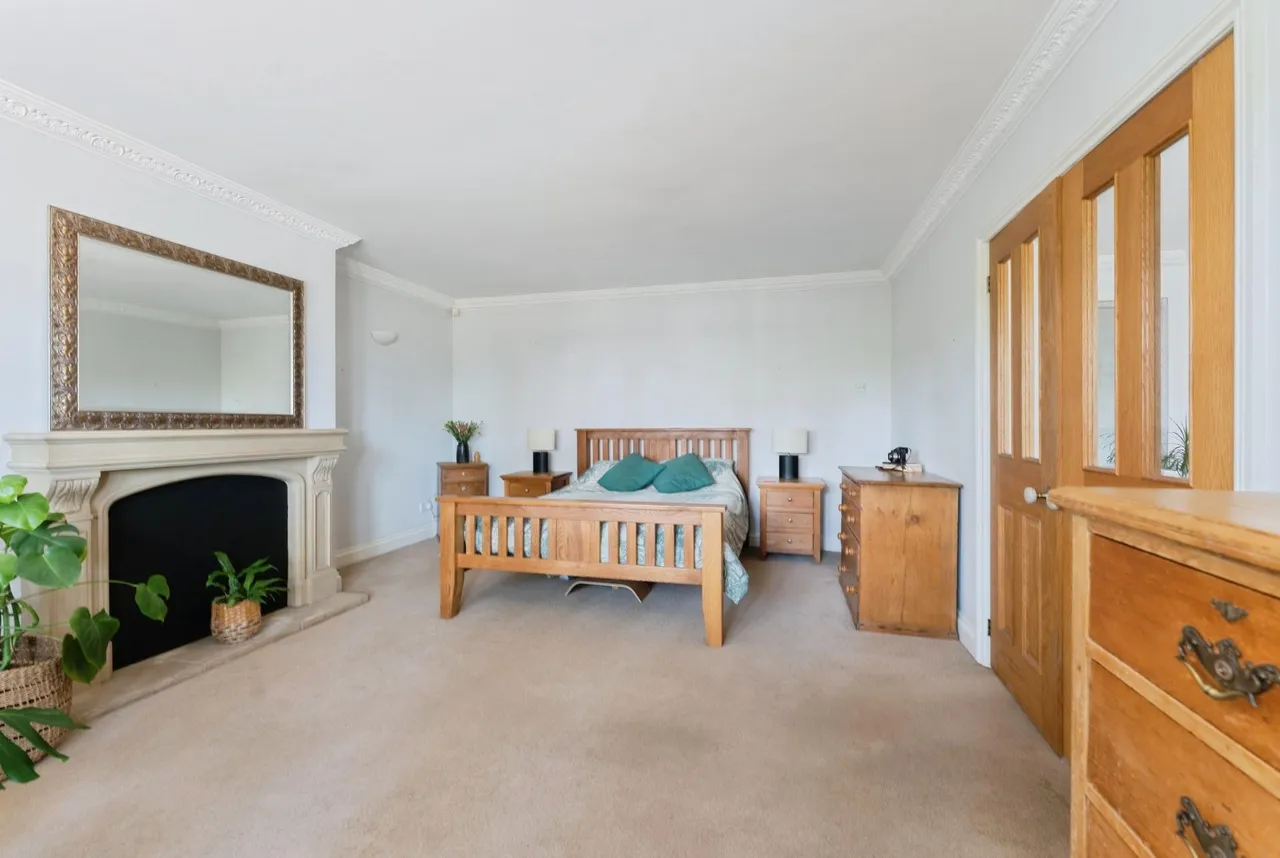 Woodfall Lane, Little Neston, CH64, photo 3