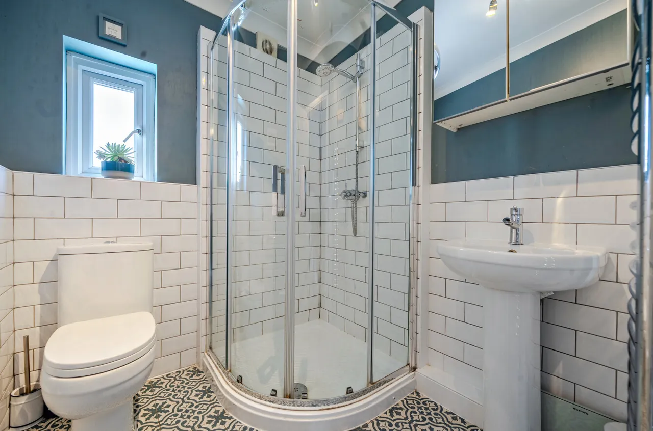 Roundhill Crescent, Brighton, BN2, photo 13