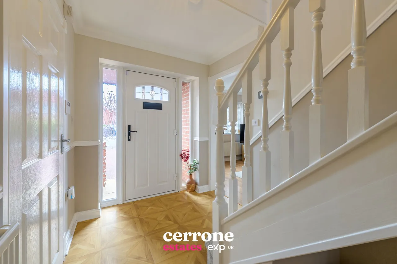 Willow Road, Bromsgrove, B61, photo 3
