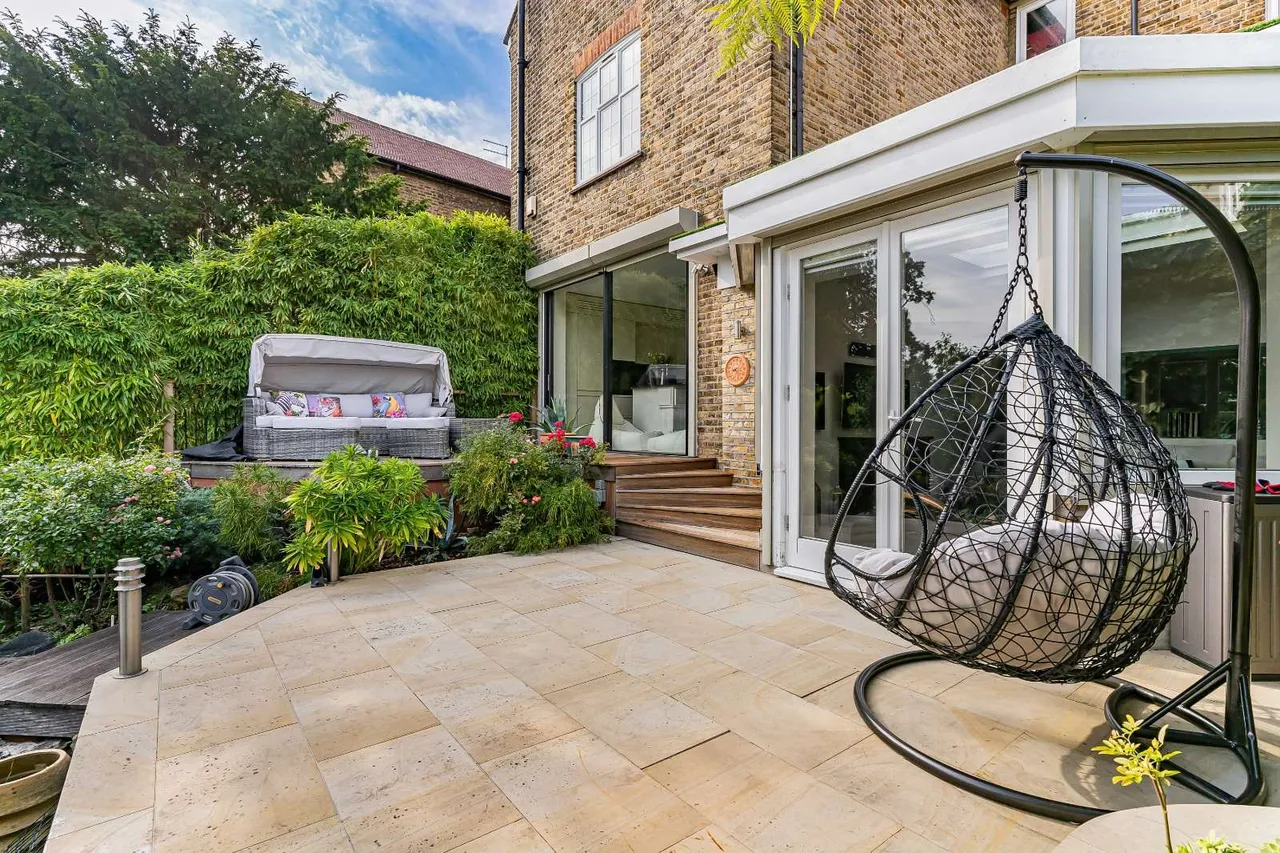Marchwood Crescent, London, W5, photo 18