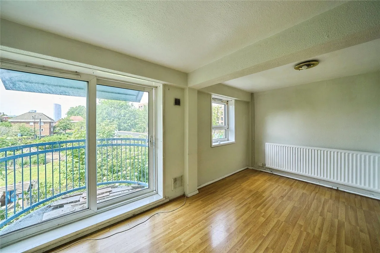 Gillman Drive, London, E15, photo 2