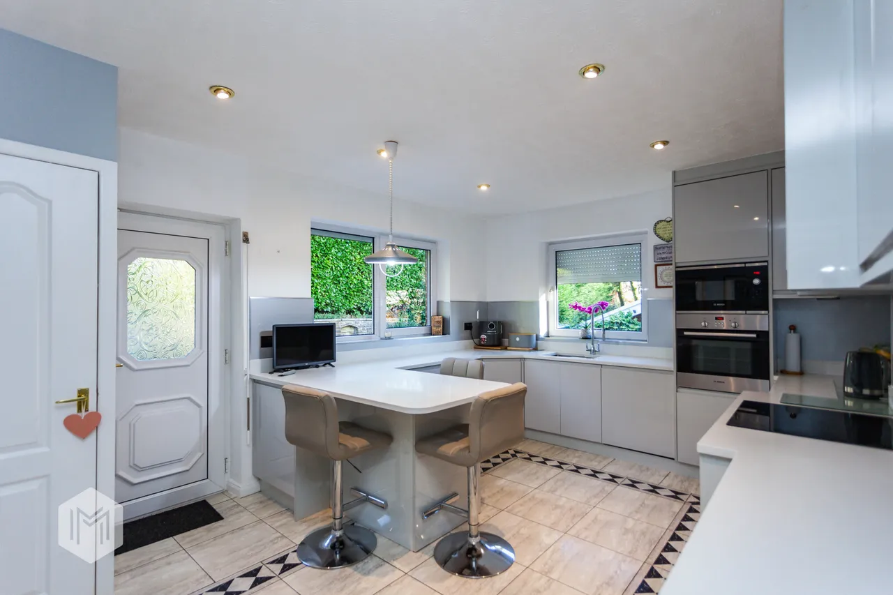 Whins Crest, Lostock, Bolton, BL6 4NH, photo 4