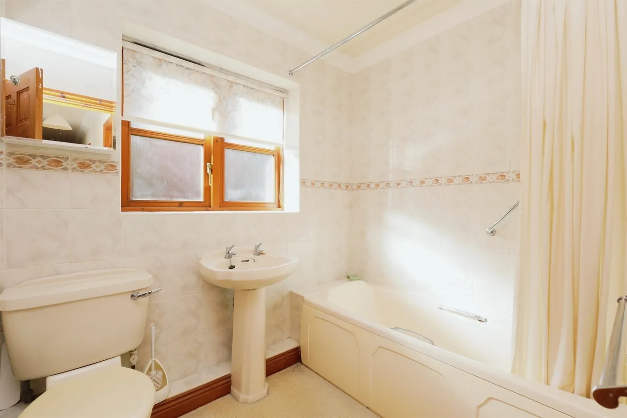 Manor Road, Scrooby, DONCASTER, photo 11