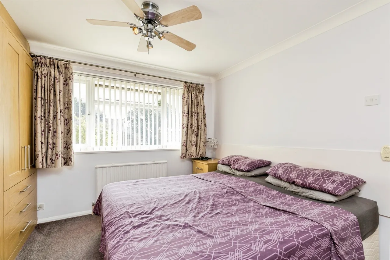 Hylands Close, Crawley, RH10, photo 11