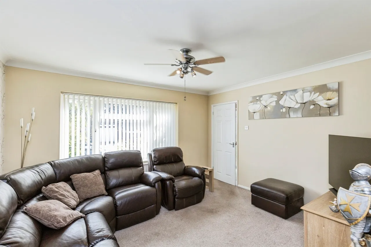 Hylands Close, Crawley, RH10, photo 6