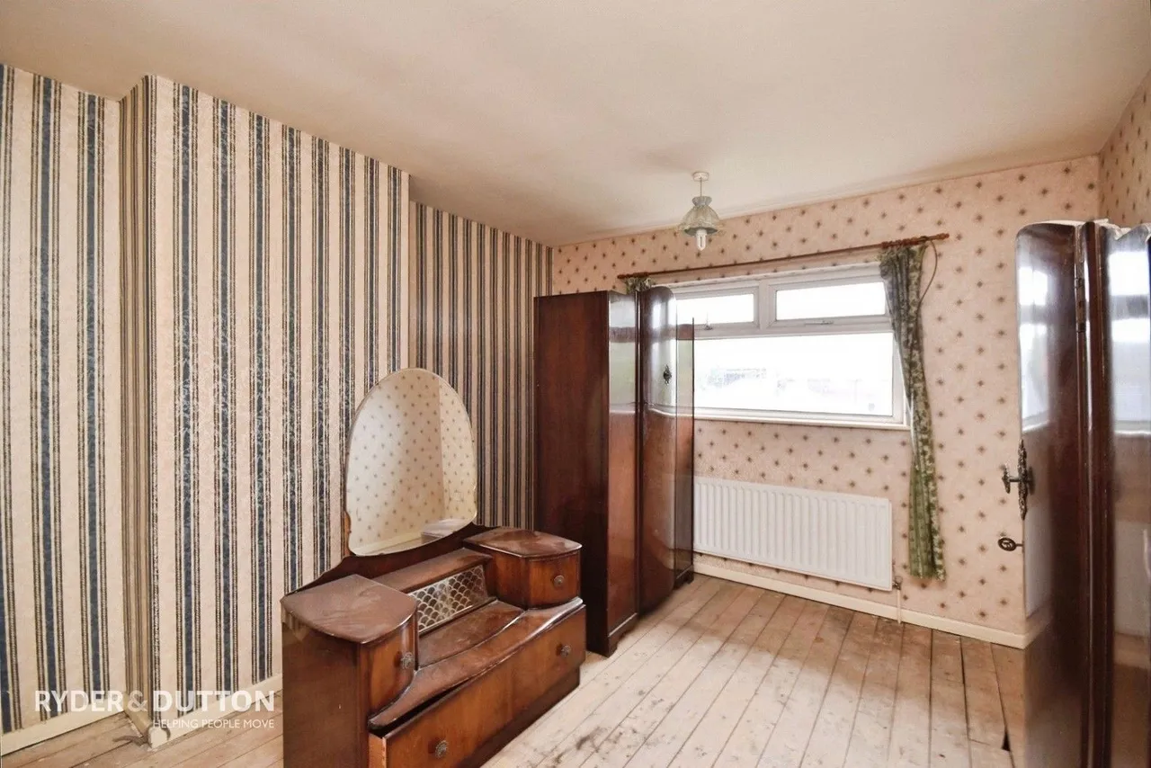 Duchess Street, Shaw, OL2, photo 12