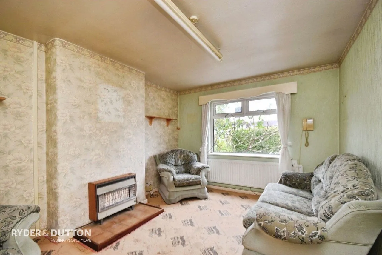 Duchess Street, Shaw, OL2, photo 9