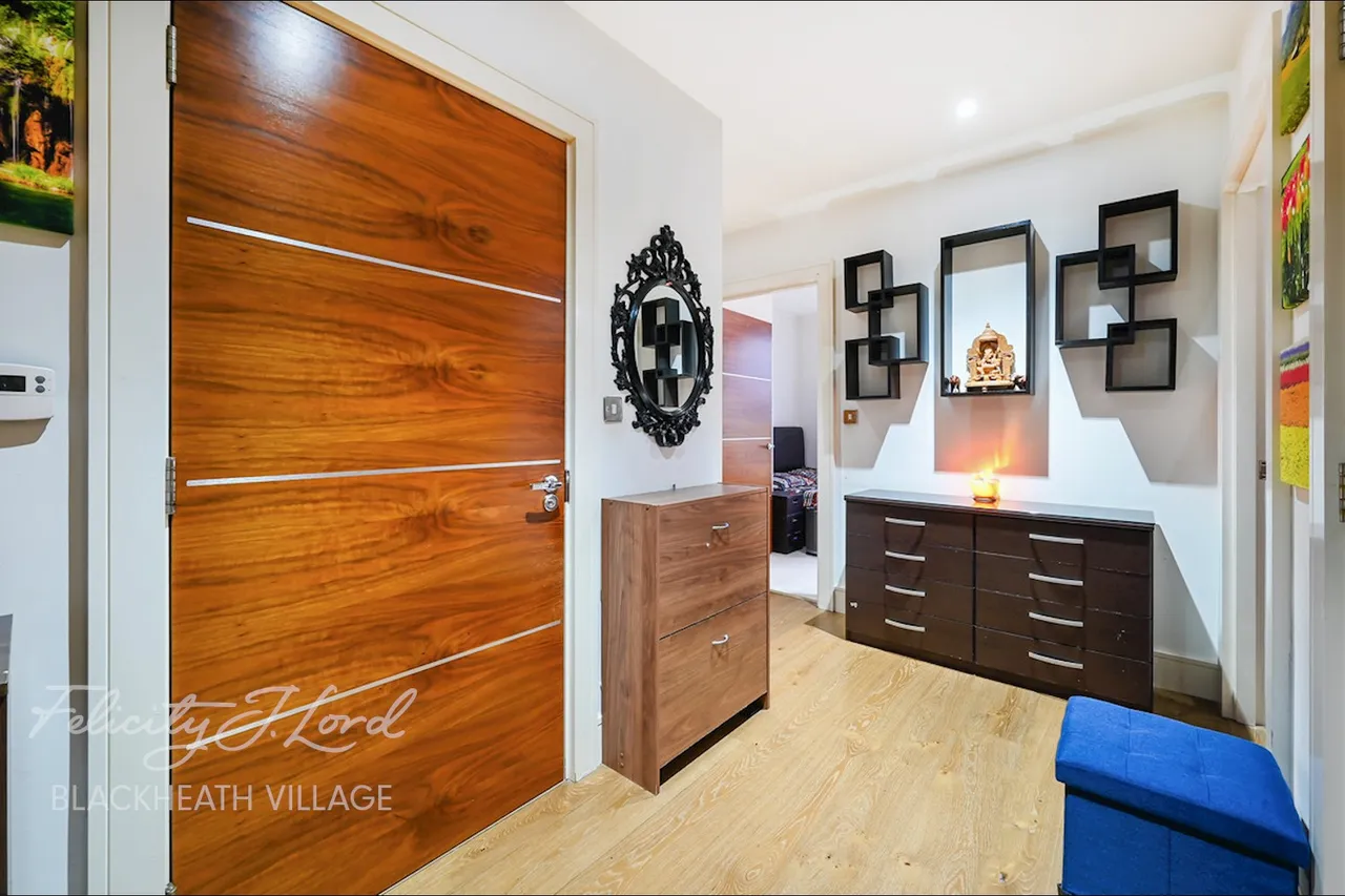 Tizzard Grove, London, SE3, photo 13