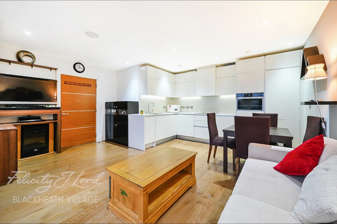 Tizzard Grove, London, SE3, photo 15