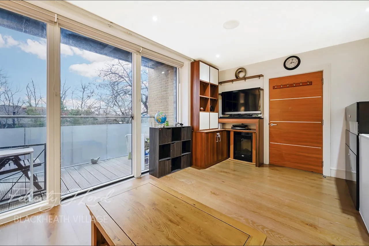 Tizzard Grove, London, SE3, photo 21