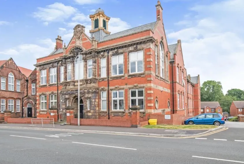 1 bed flat to rent, The Saddles, B66