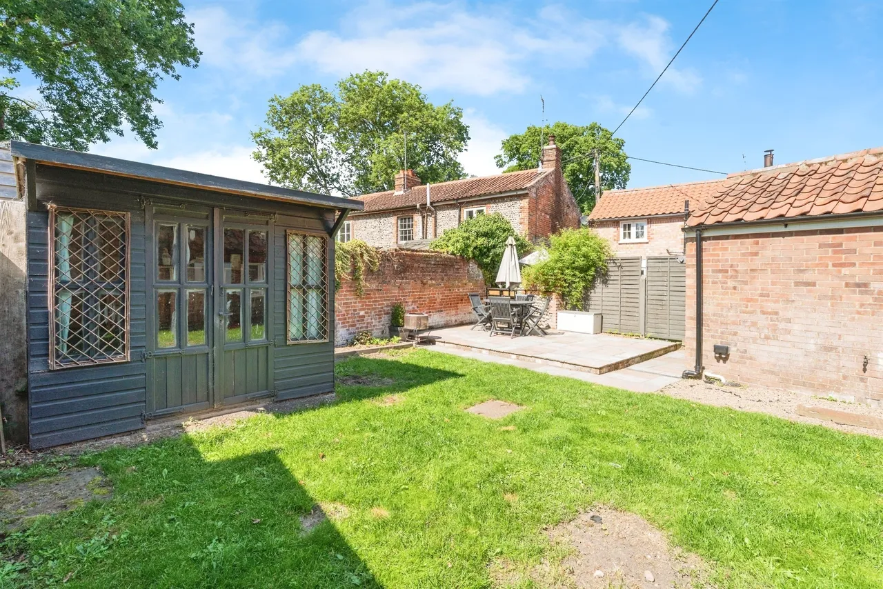 Grove Corner, Roughton, Norwich, photo 9