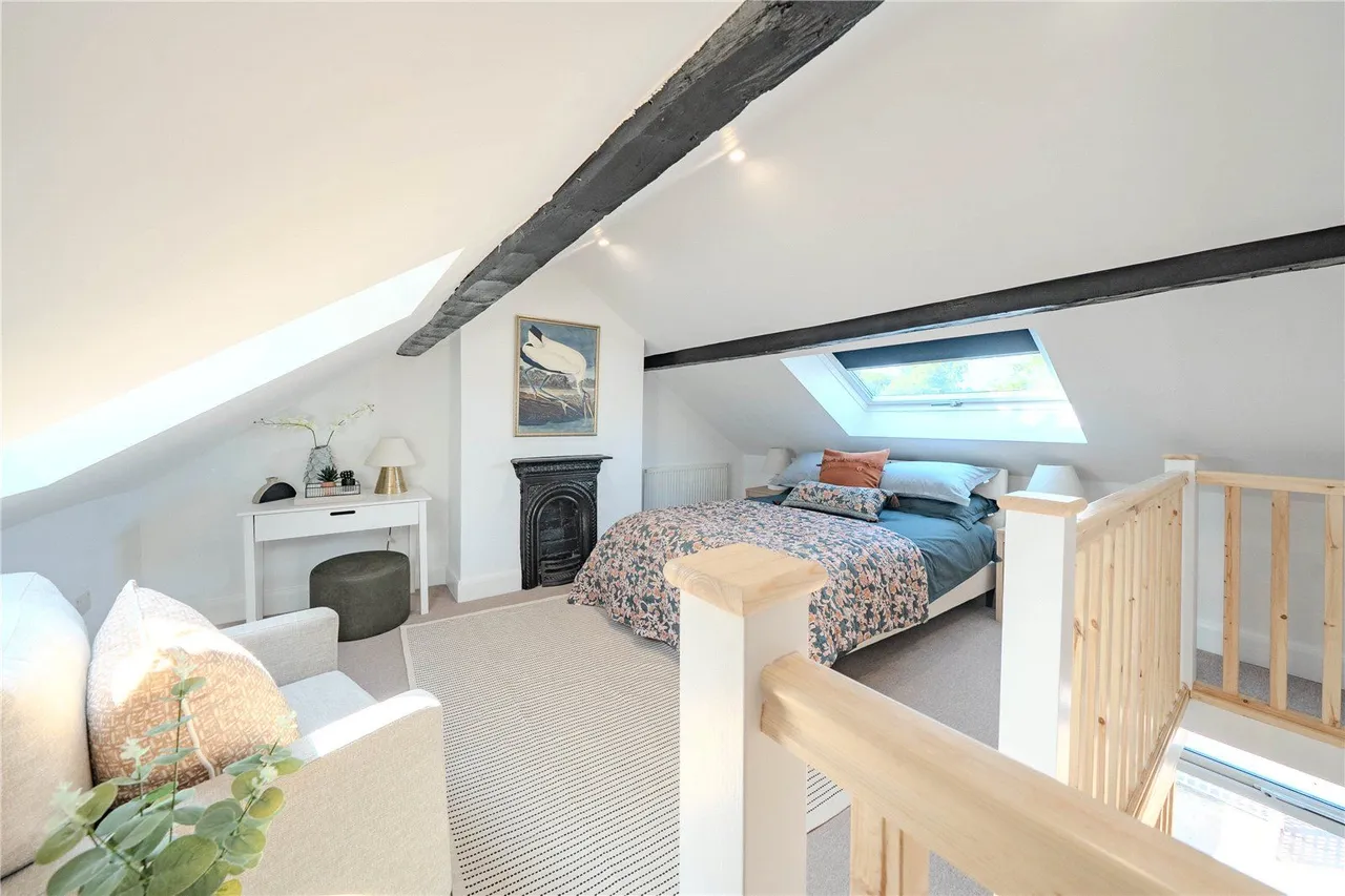 Greenside, Pudsey, LS28, photo 5