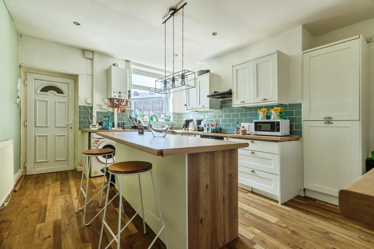 Ainsworth Road, Bury, BL8, photo 2