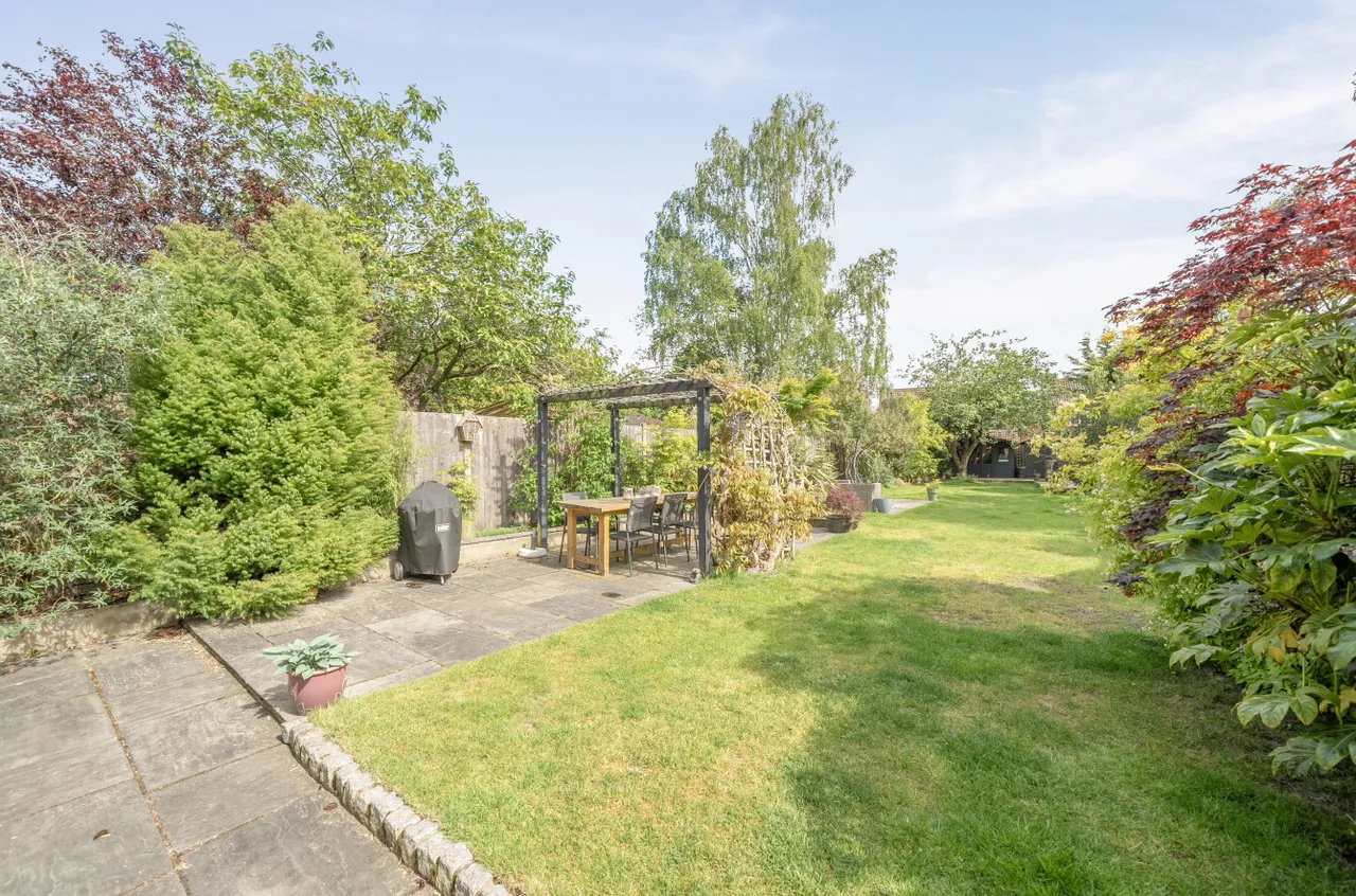 Brentmoor Road, West End, Woking, Surrey, GU24 9QQ, photo 18