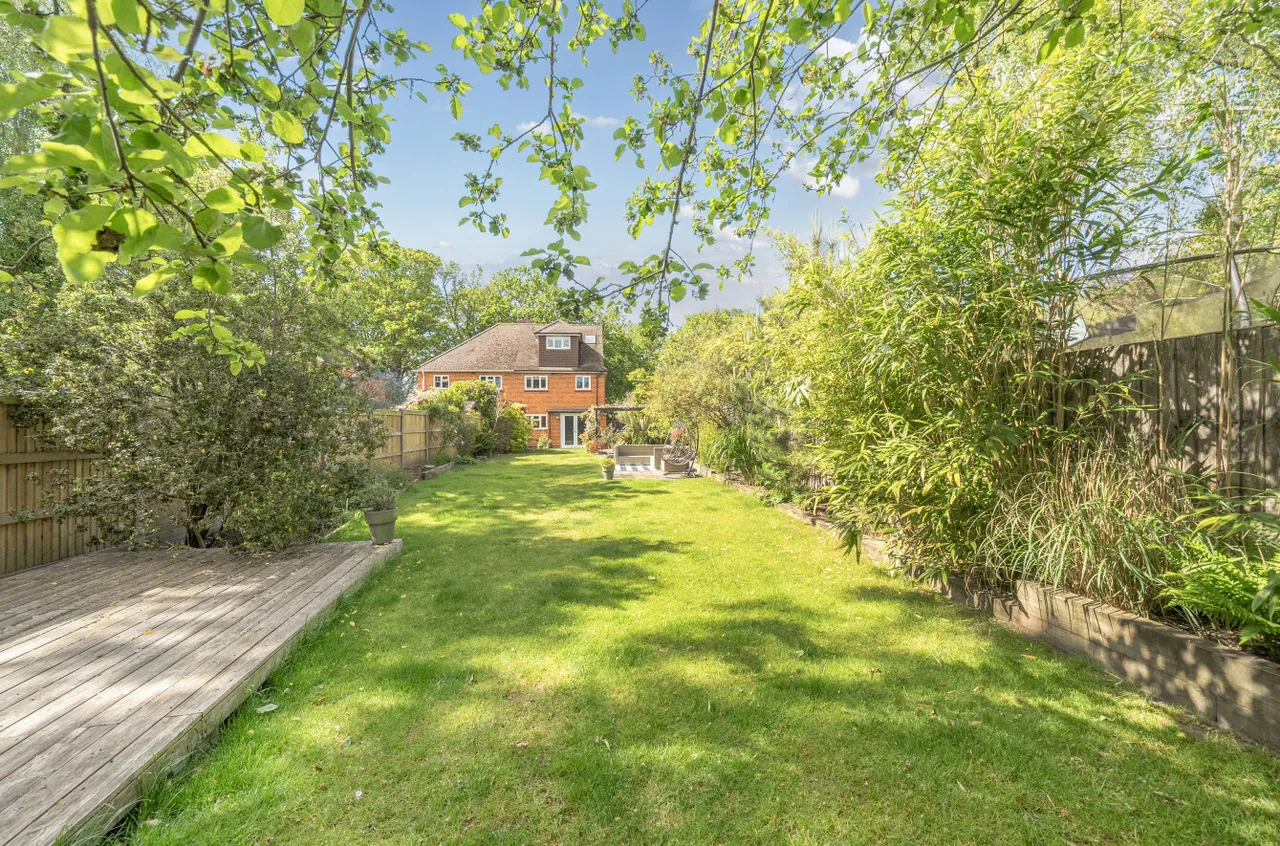 Brentmoor Road, West End, Woking, Surrey, GU24 9QQ, photo 19