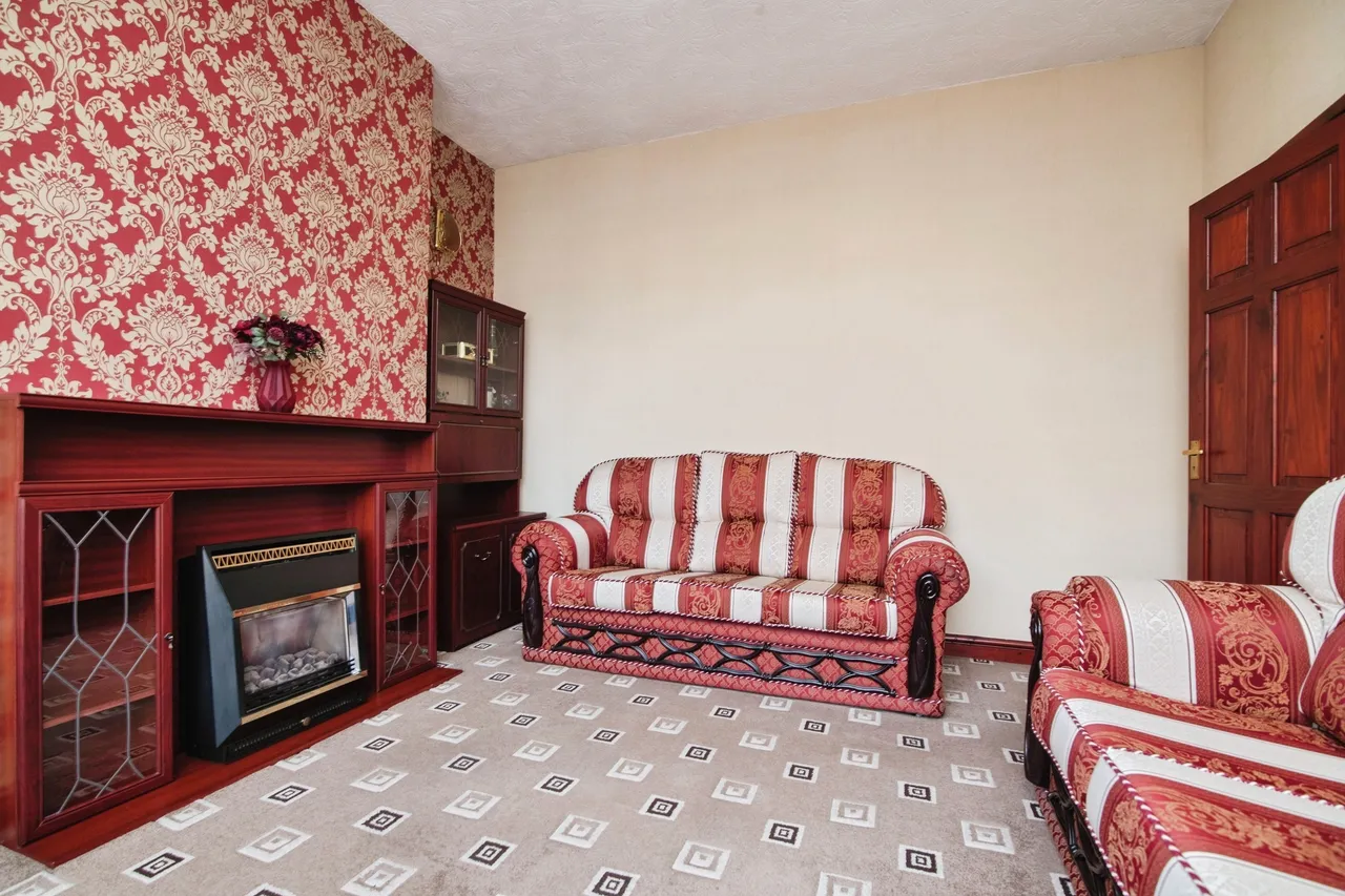 Tividale Road, Oldbury, photo 4