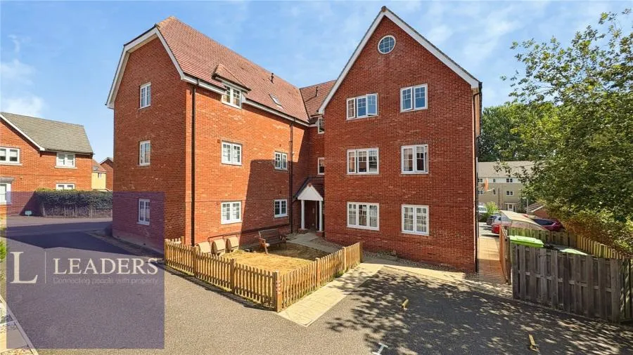 2 bed flat for sale, Hogarth Court, Sible Hedingham, CO9