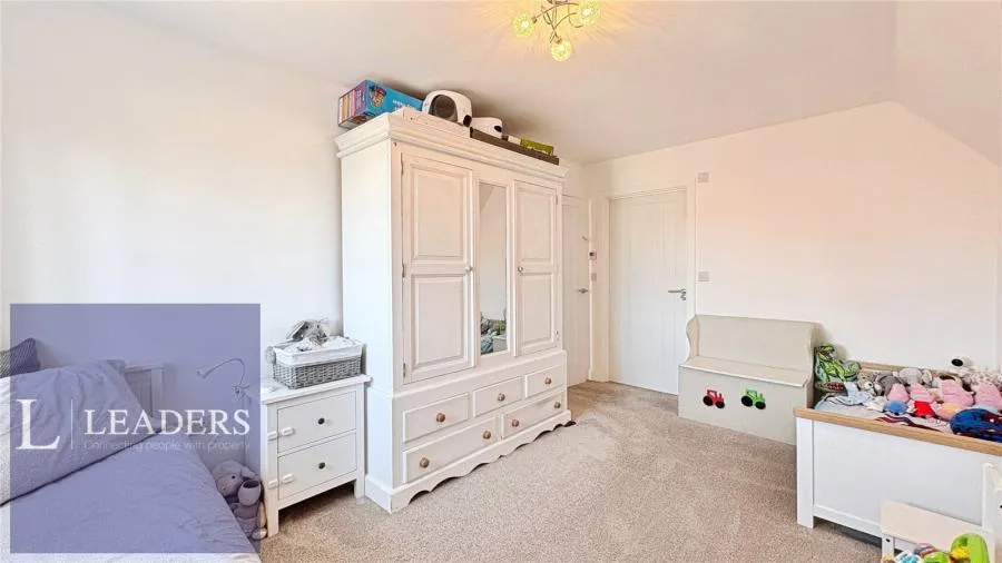 Hogarth Court, Sible Hedingham, CO9, photo 11