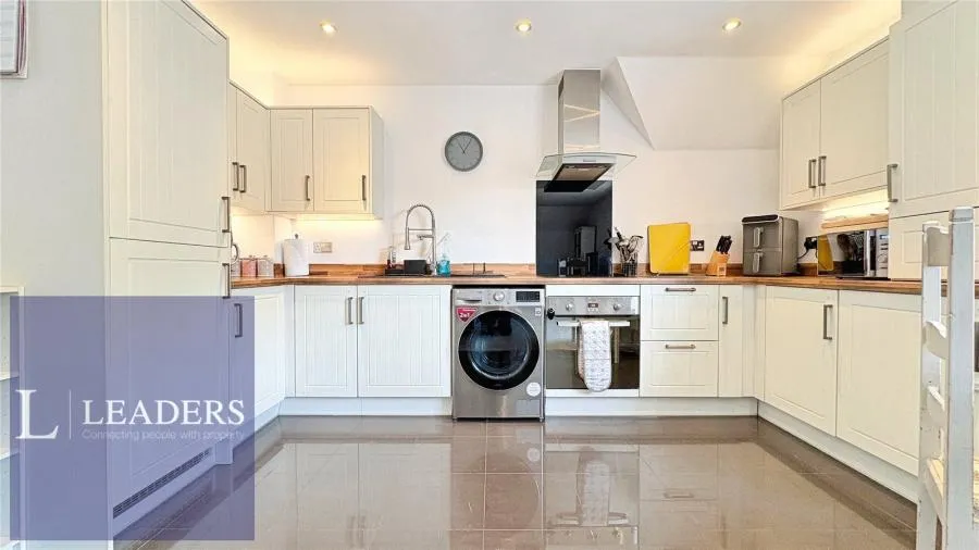 Hogarth Court, Sible Hedingham, CO9, photo 7