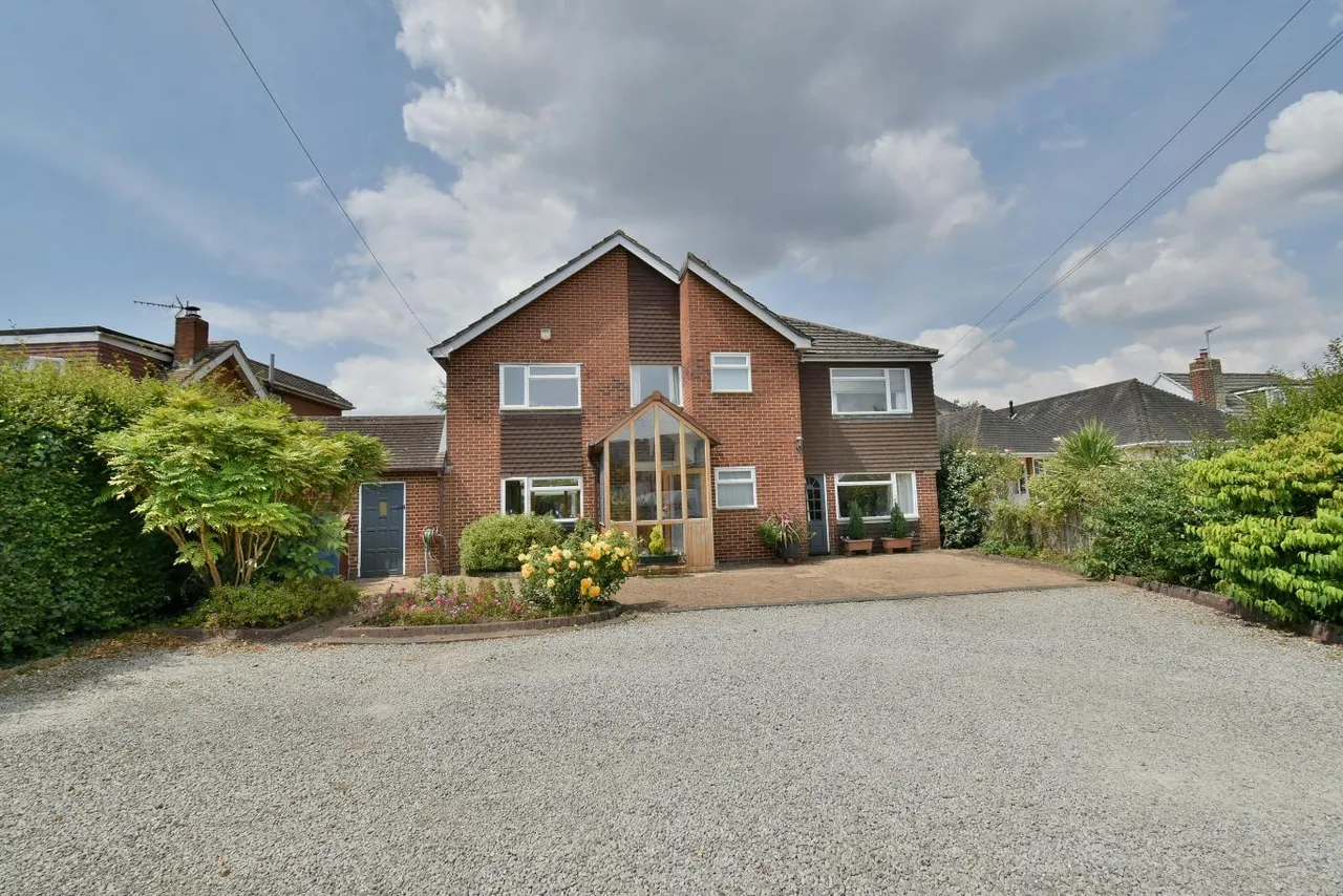 New Road, BH22, photo 24