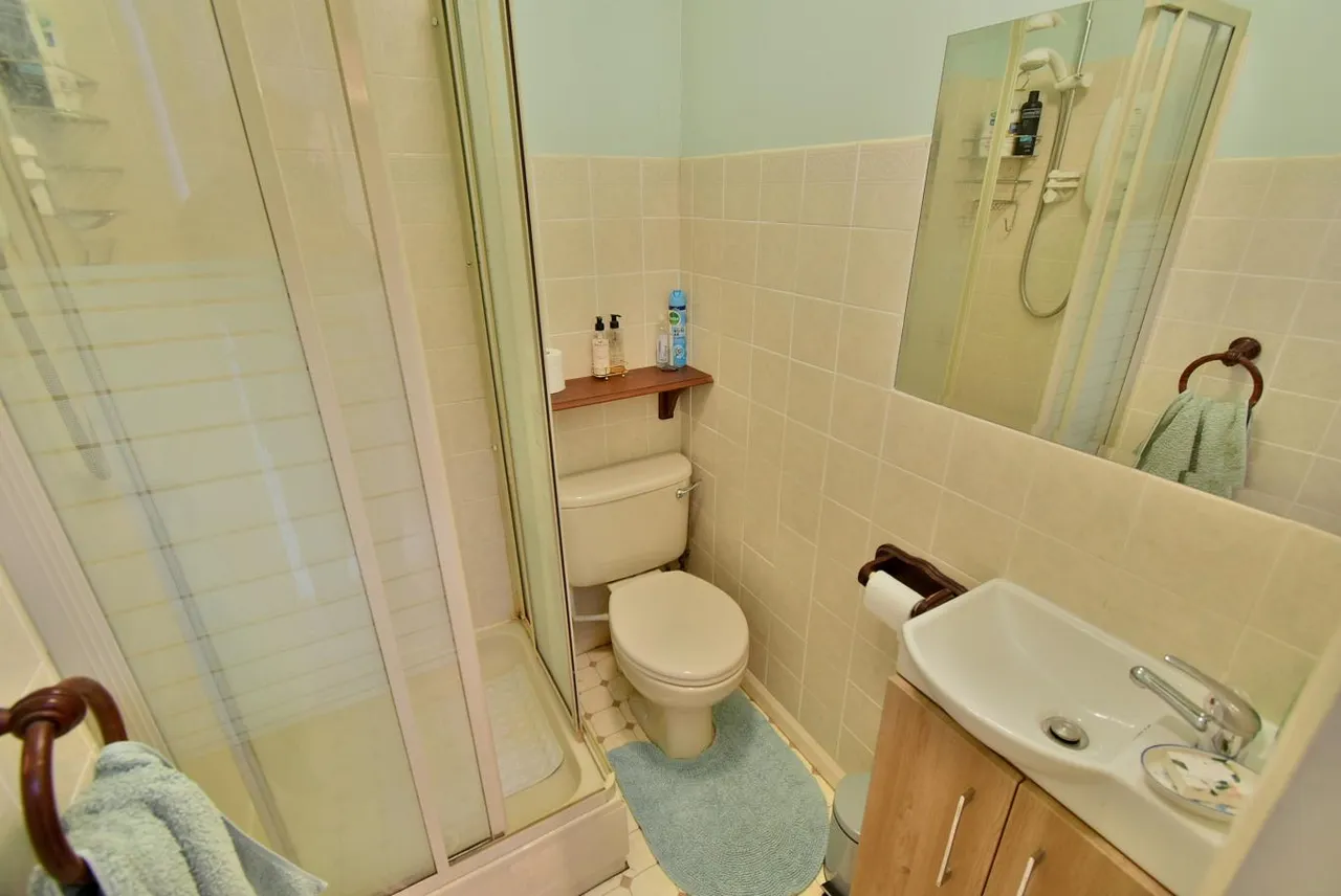 New Road, BH22, photo 10