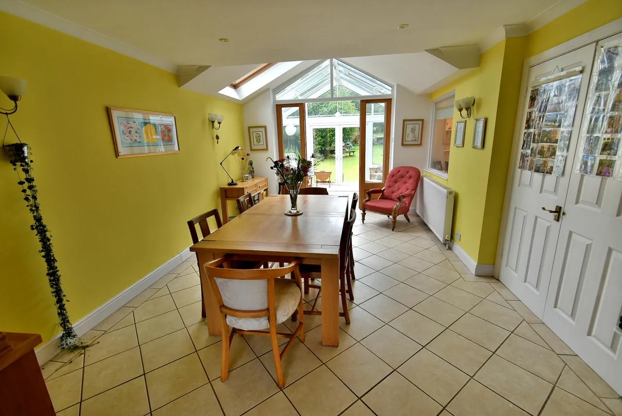New Road, BH22, photo 5