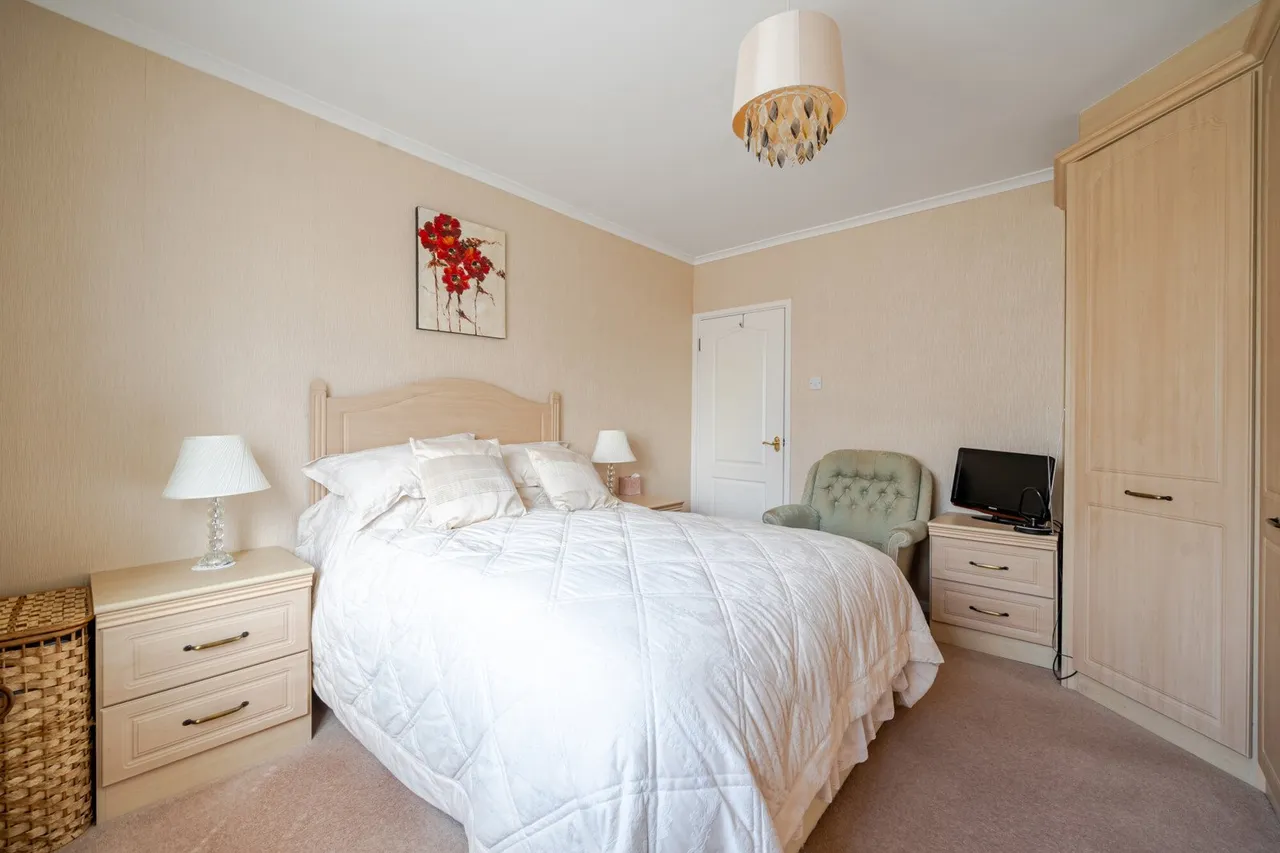 Longlands Road, DA15, photo 11
