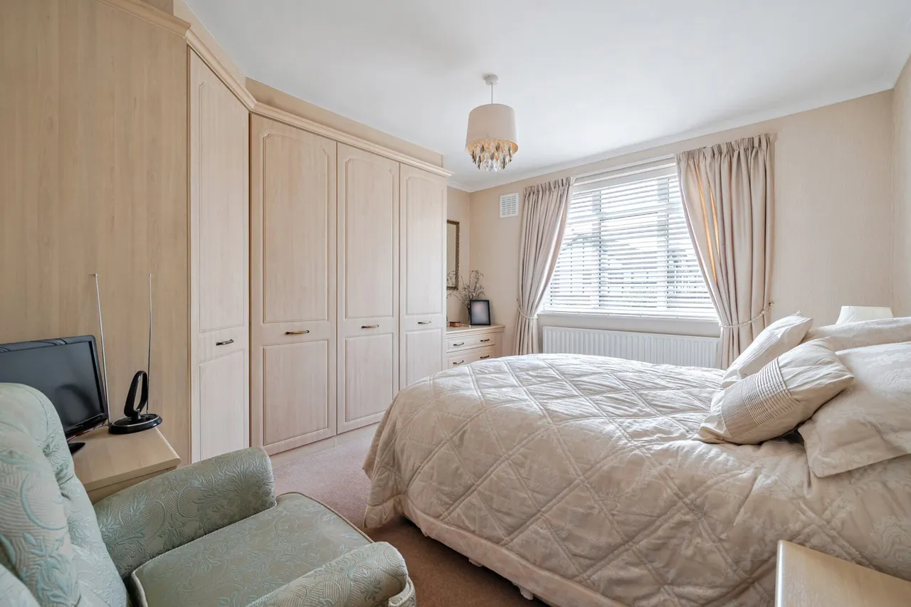 Longlands Road, DA15, photo 4