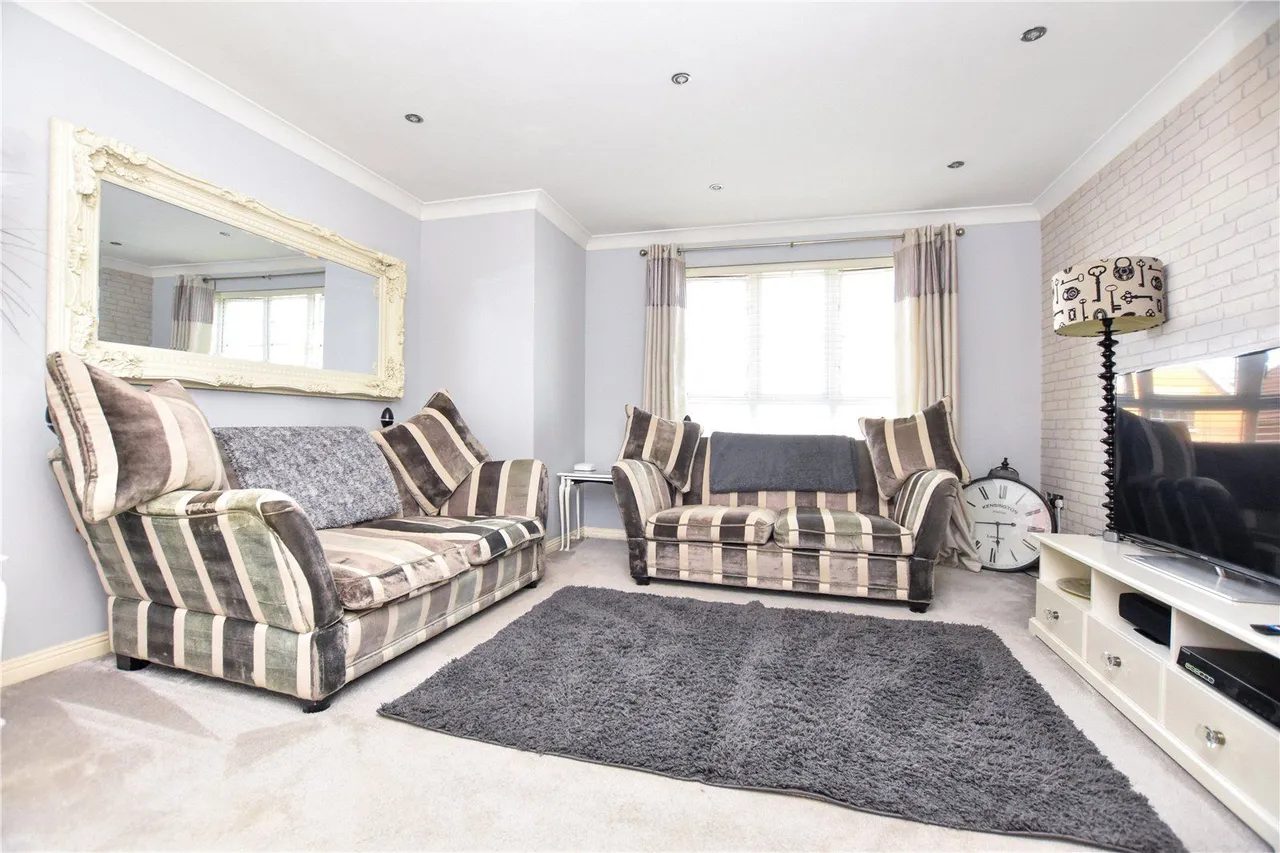 Turnberry Gardens, Tingley, WF3, photo 2