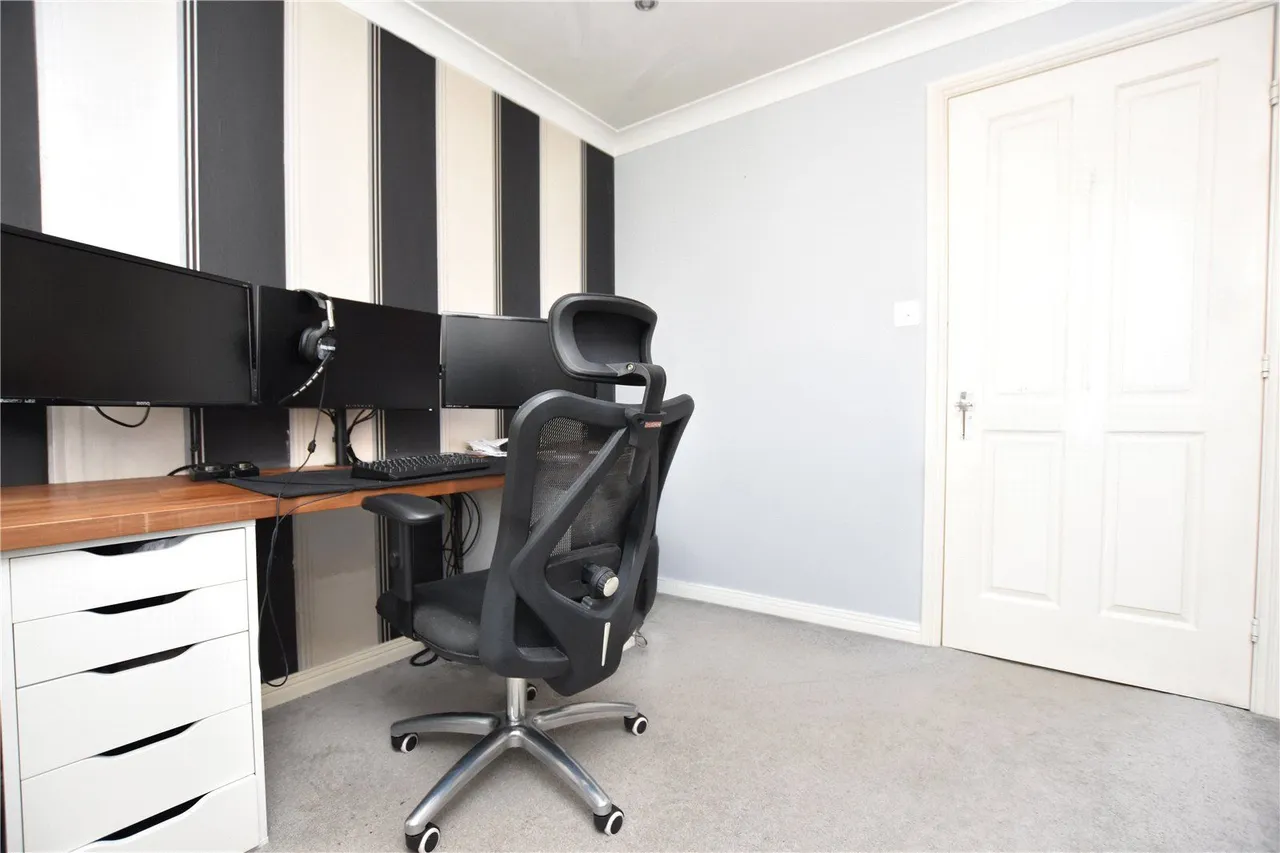 Turnberry Gardens, Tingley, WF3, photo 15