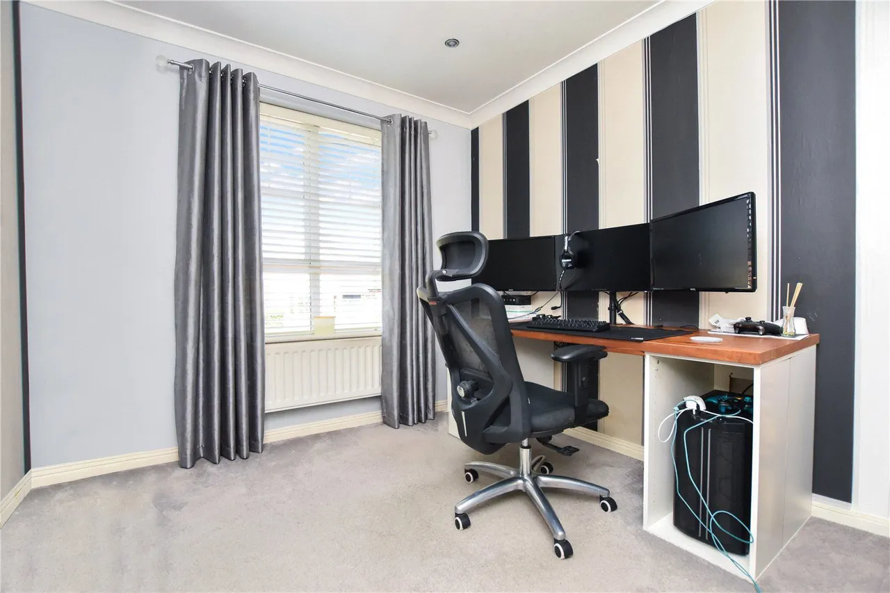 Turnberry Gardens, Tingley, WF3, photo 9