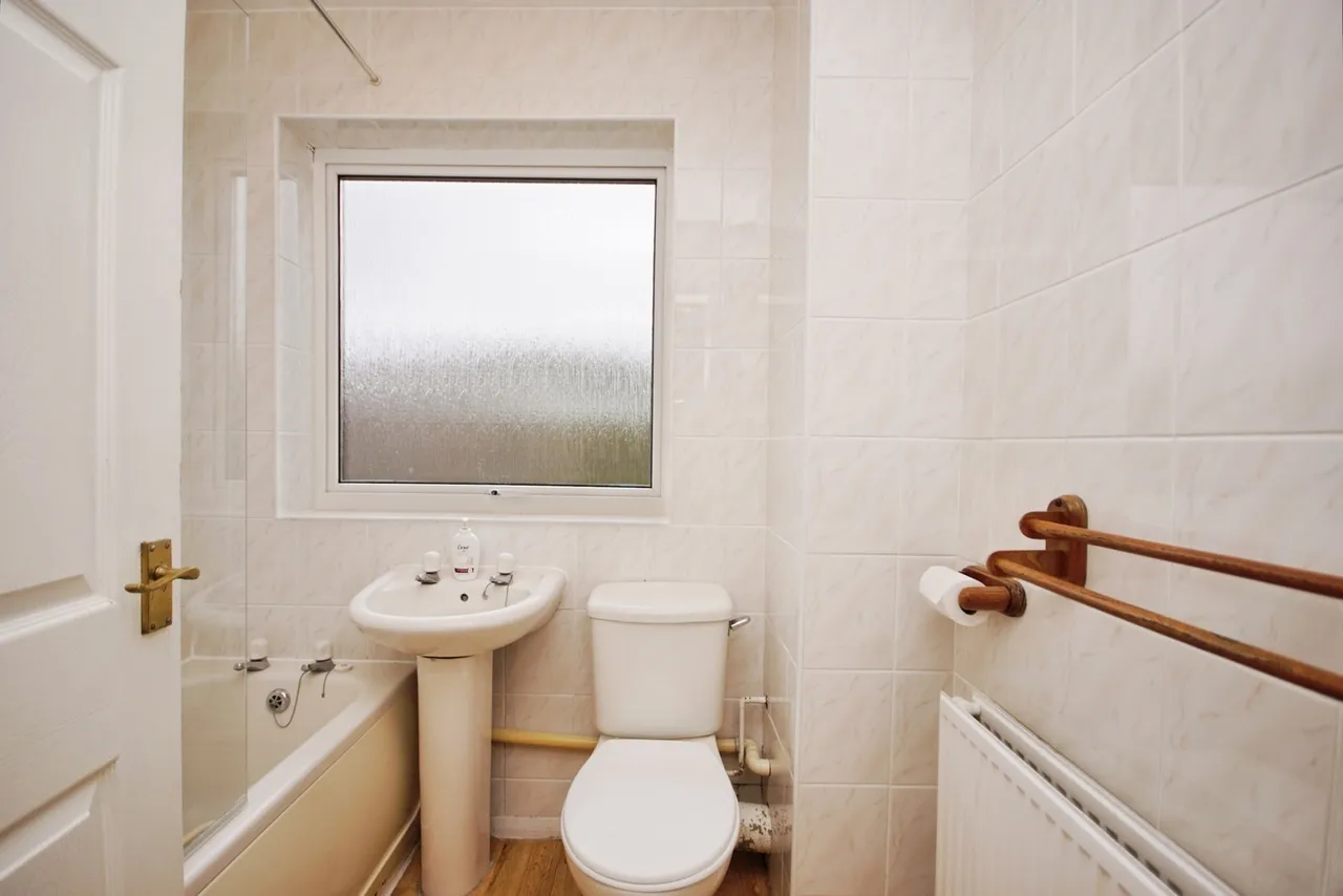 Pennine Road, Oldland Common, Bristol, BS30, photo 7