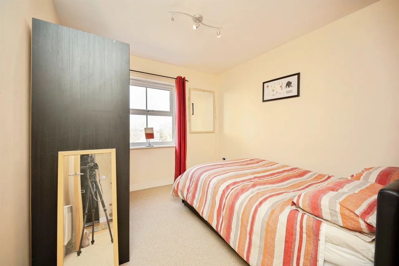 Dickens Heath Road, Shirley, B90, photo 15