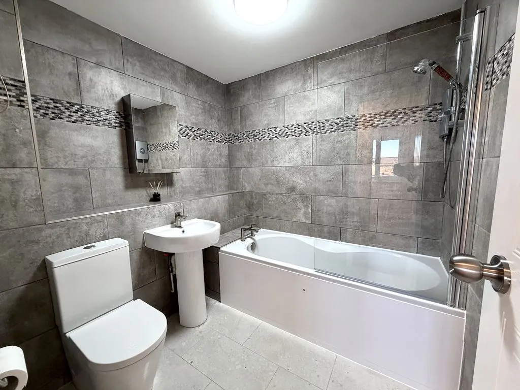 Falcon Close, Dunstable LU6 1UP, photo 6