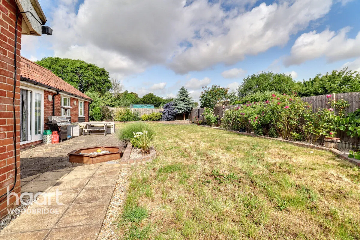 Cavell Close, Bawdsey, IP12, photo 9