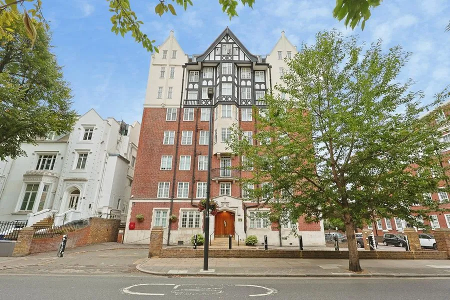 Abbey Road, London, NW8, photo 20